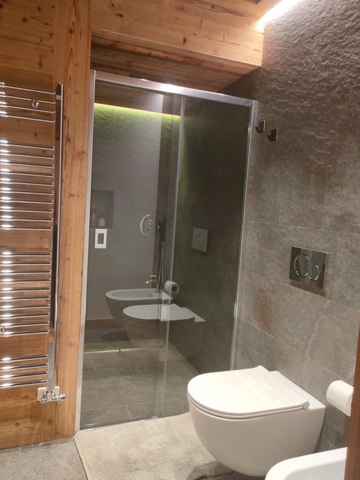 Fior Di Roccia Apartments- In Centro Cervinia, Sauna Privata, Matterhorn Dream Breuil-Cervinia Buitenkant foto